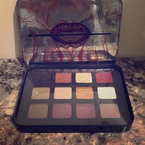 Makeup forever pallet